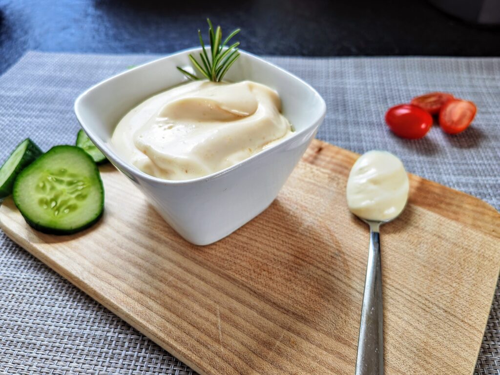 Schnelle vegane Mayo // Mayonnaise ohne Ei - Cappotella