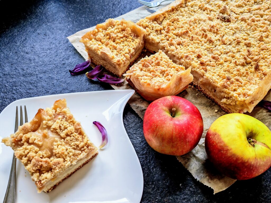 Apfel-Pudding-Streuselkuchen (vegan) - Cappotella