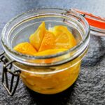 Salzzitronen selber machen: So einfach kannst du Zitronen fermentieren und für deine Lieblingsgerichte haltbar machen - ein einfaches Rezept!