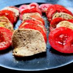 Veganer Mozzarella - ein einfaches Rezept ohne Tamtam, das du unbedingt ausprobieren solltest. Auf cappotella.de, dem veganen Foodblog für einfachen Genuss, findest du ein Rezept, das du ganz einfach machen kannst.